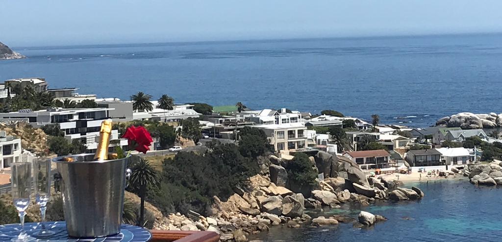 ホテル 51 On Camps Bay ケープタウン エクステリア 写真