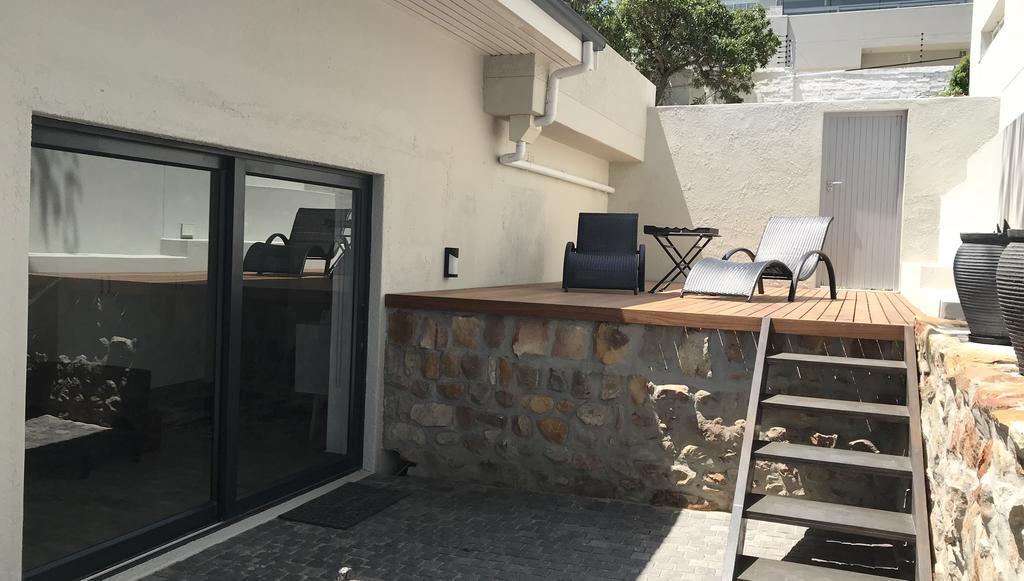 ホテル 51 On Camps Bay ケープタウン エクステリア 写真