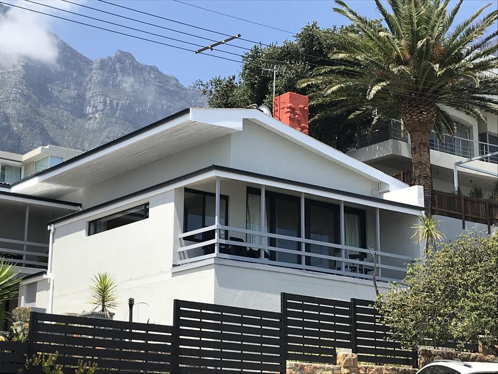 ホテル 51 On Camps Bay ケープタウン エクステリア 写真